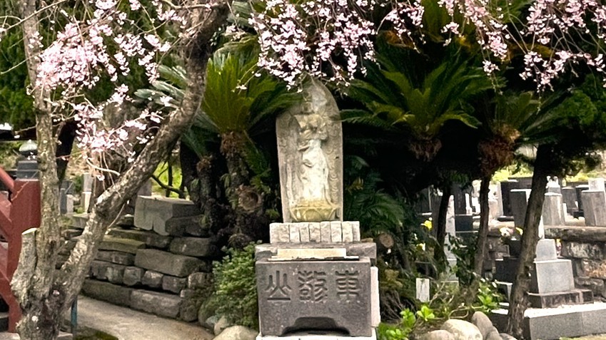 観世音像2